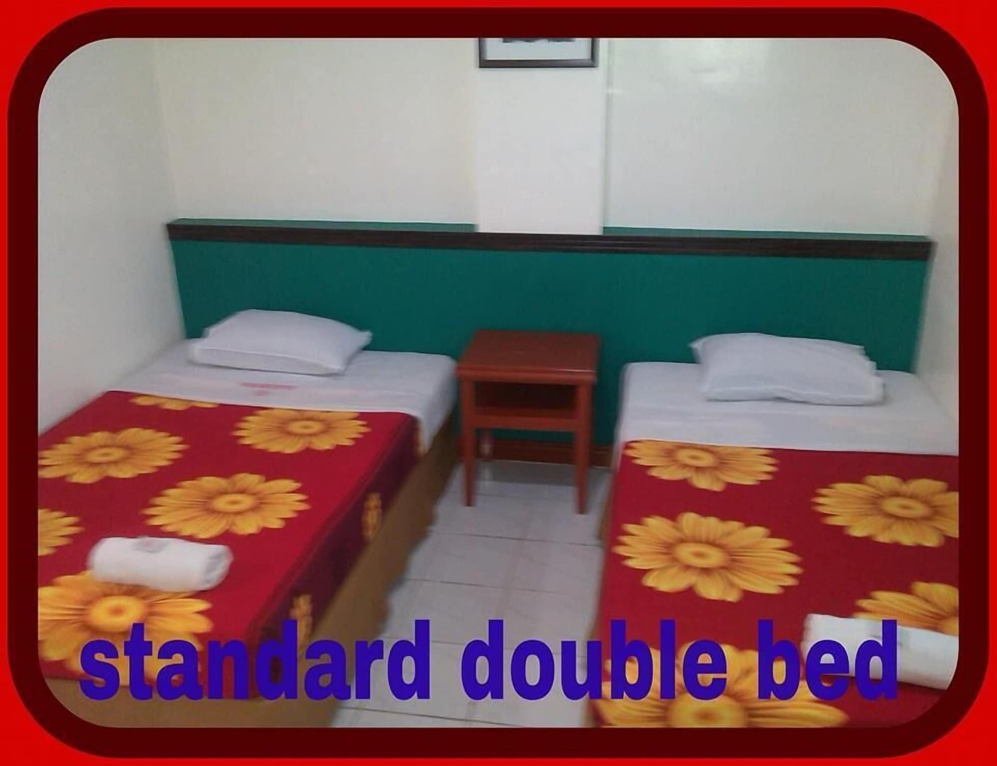 Magayon Hotel Legazpi Esterno foto