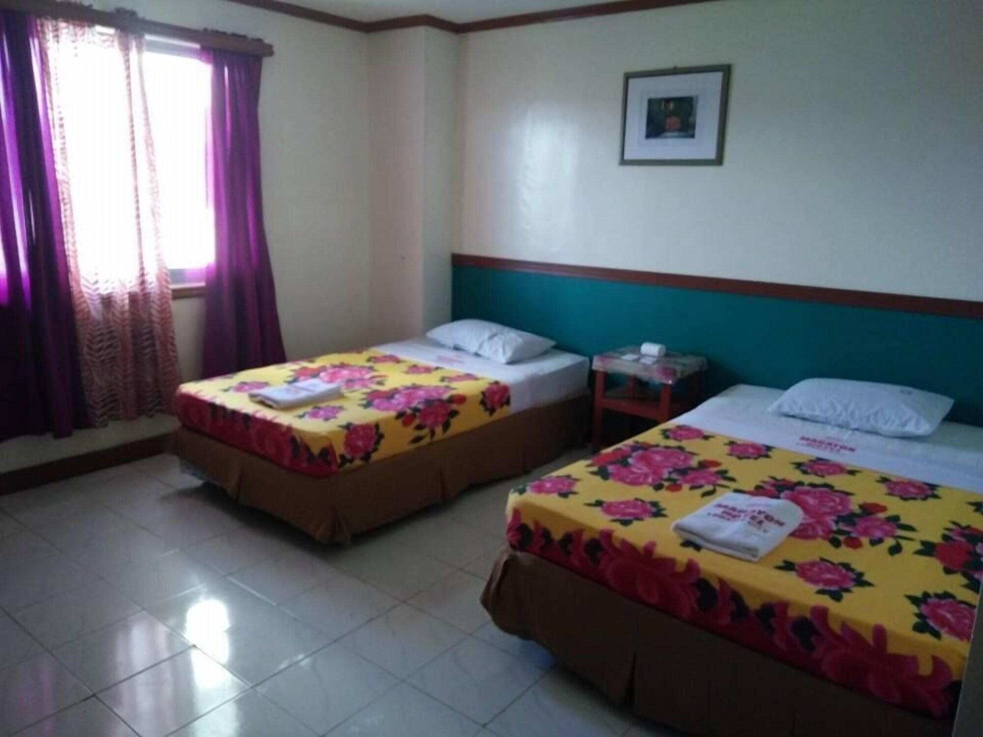 Magayon Hotel Legazpi Esterno foto